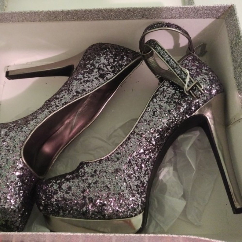 Mossimo Pewter Platform Heel women's shoes